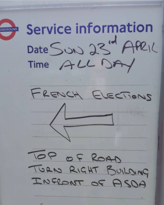 Information for French voters at a London tube station