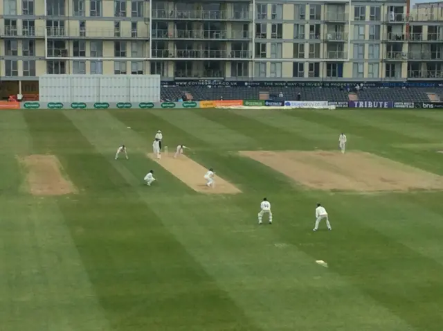 Durham bowling v Gloucestershire