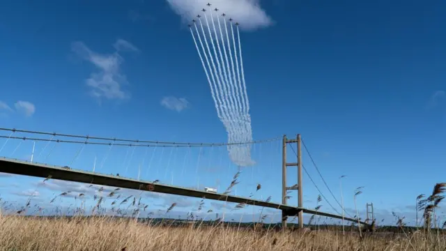 Red Arrows over Humber Bridge