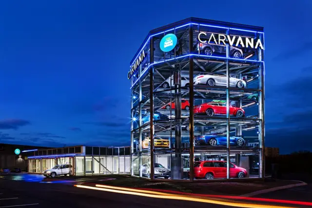 Carvana vending machine tower