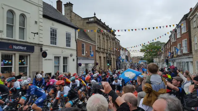 Tour de Yorkshire in Tadcaster