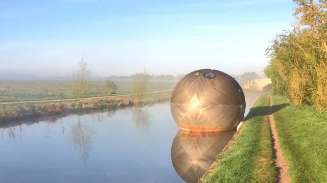 Exbury Egg