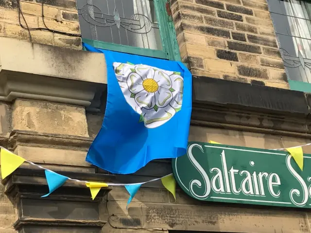 Tour de Yorkshire in Saltaire