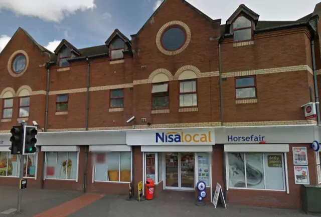 Nisa shop