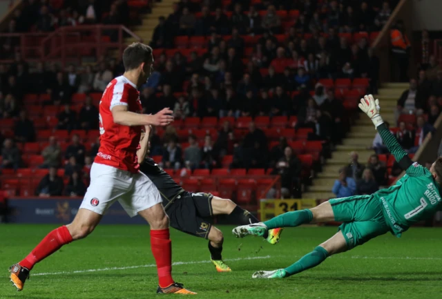 Stuart O'Keefe goal