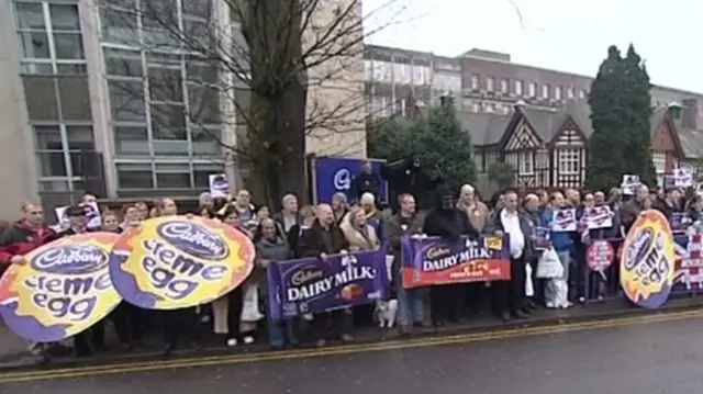 Cadbury workers protesting back in 2009