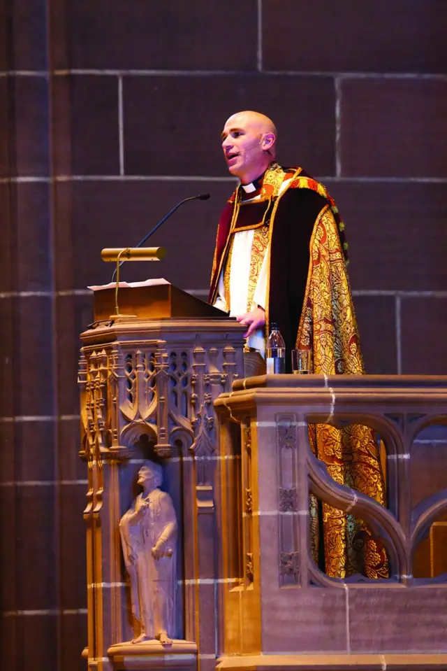 Very Revd Dr Pete Wilcox