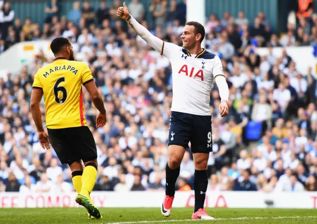 Vincent Janssen acknowledges a pass