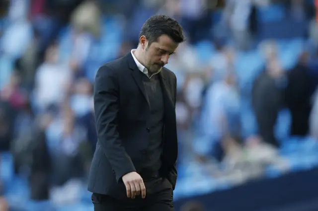 Marco Silva looks dejected