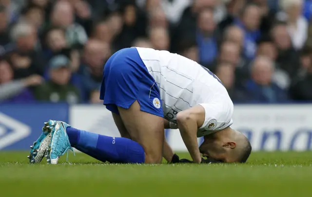 Islam Slimani celebrates