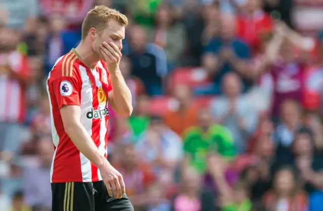 Sebastian Larsson looks dejected