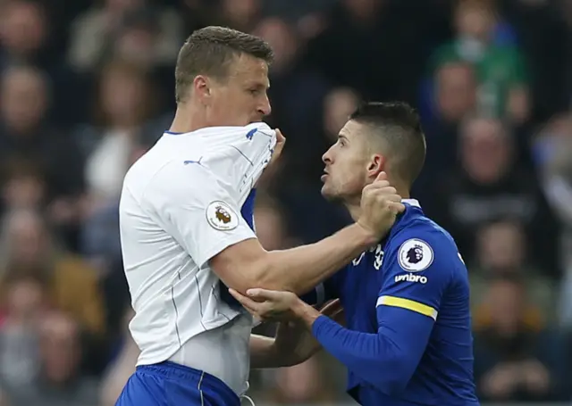 Kevin Mirallas clashes with Robert Huth