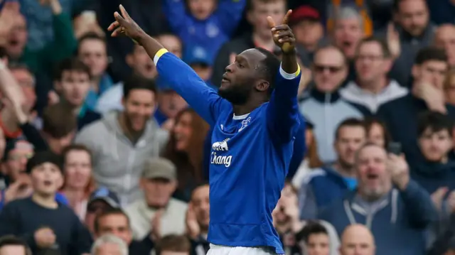 Romelu Lukaku celebrates