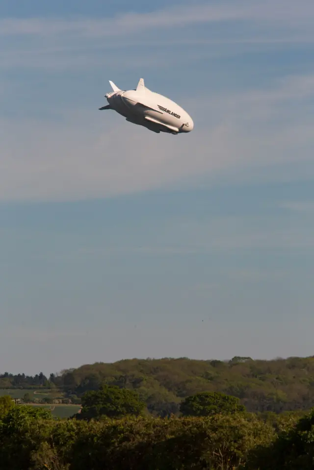 Airlander 10