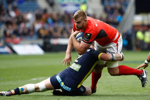 Kruis is tackled