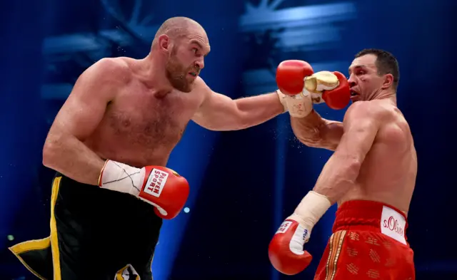 Tyson Fury beats Wladimir Klitschko