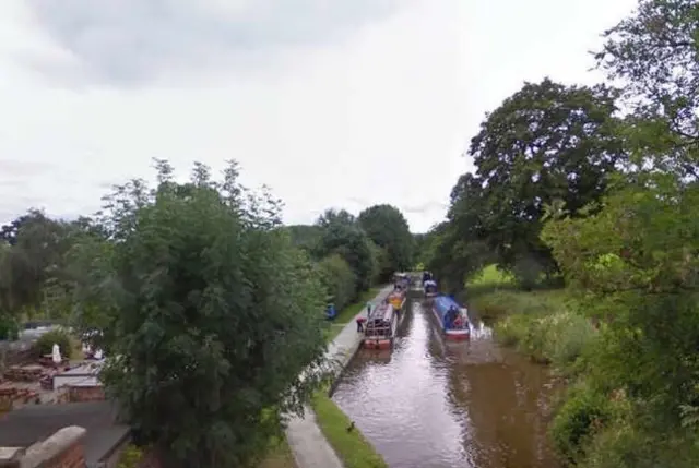 The canal at Gledrid