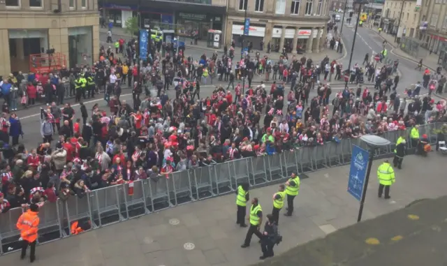 Crowds outside Sheffield Town Hall