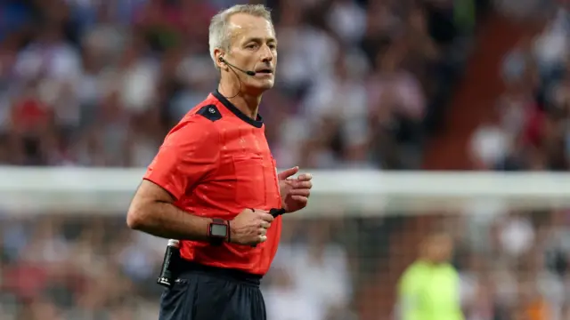 Referee Martin Atkinson