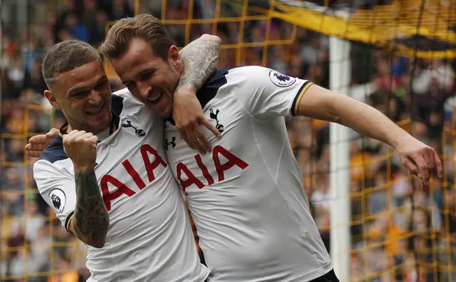 Harry Kane celebrates scoring