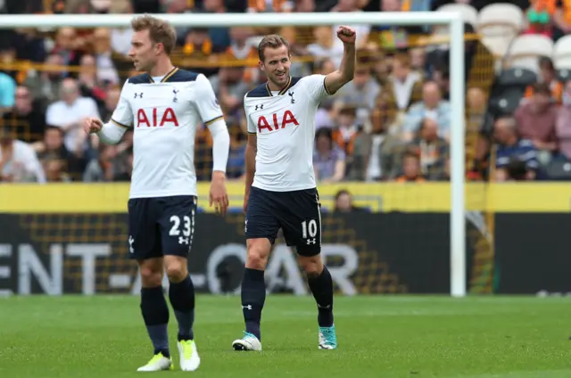 Harry Kane celebrates