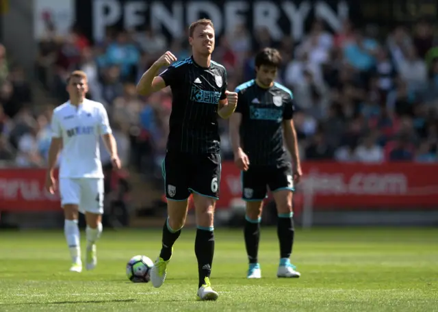 Jonny Evans celebrates