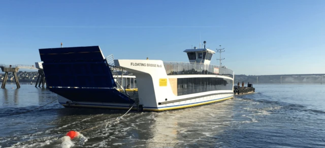 Cowes 'floating bridge'