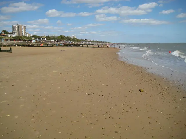 Frinton beach