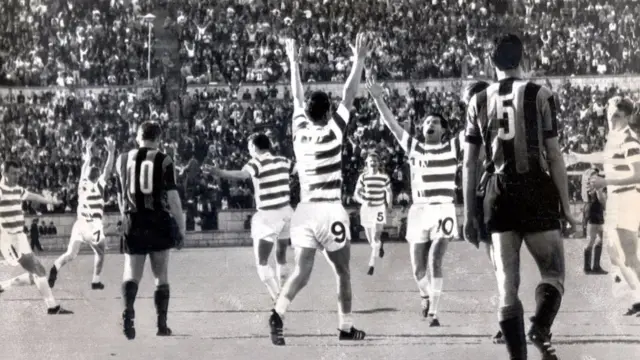 Celtic celebrate at full-time