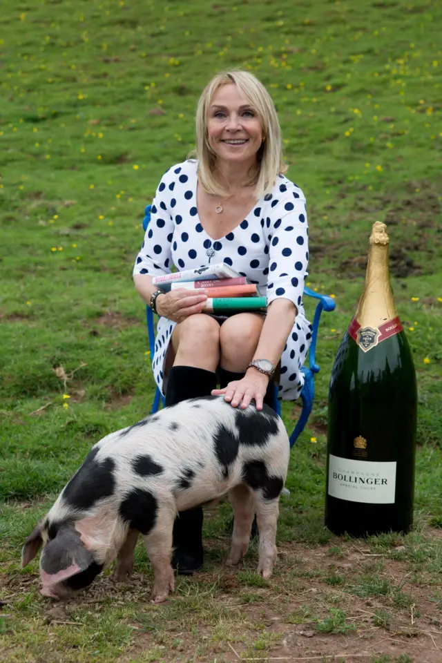 Helen Fielding, a pig and a jeroboam of champagne at the Hay Festival