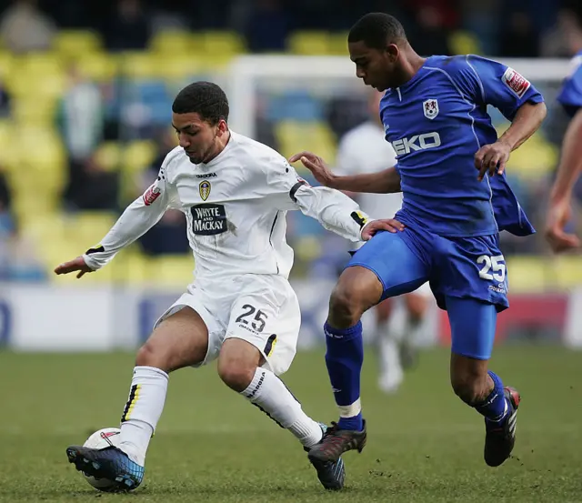 Aaron Lennon playing for Leeds United