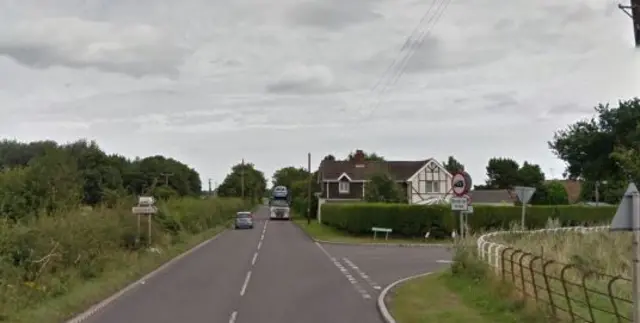 Vicarage Road at the junction with Straight Mile