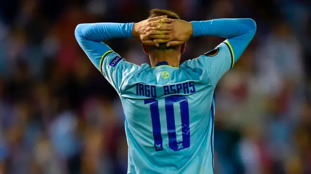 Iago Aspas looks dejected