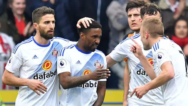 Jermain Defoe celebrates