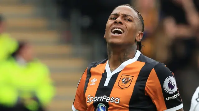 Abel Hernandez reacts