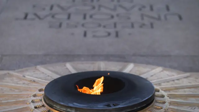 Tomb of Unknown Soldier, Paris