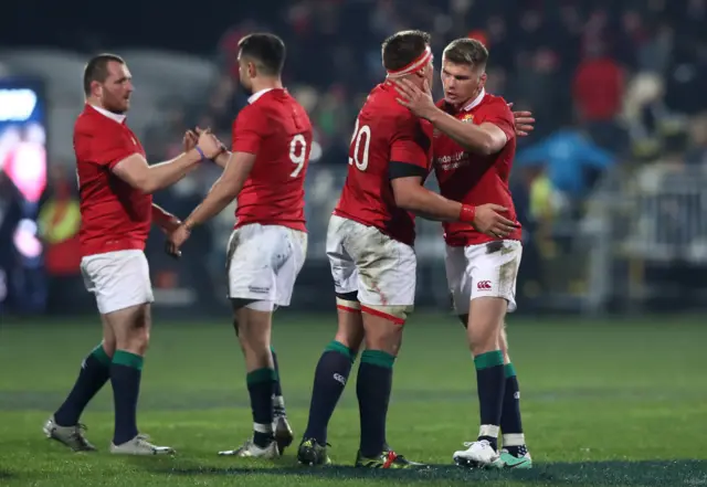 Ken Owen and Conor Murray celebrate the win