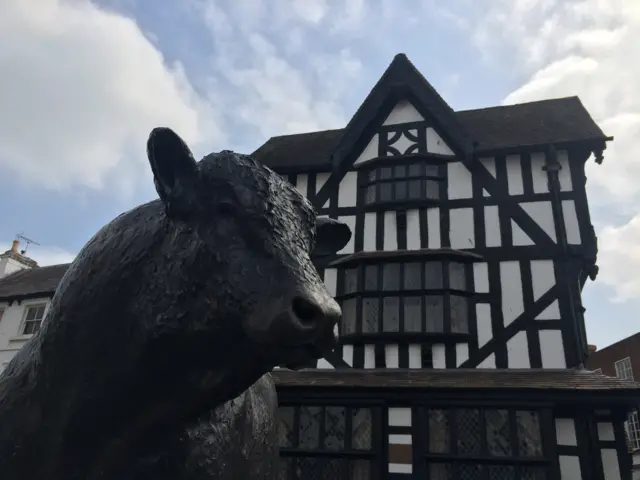 Bull statue in Hereford