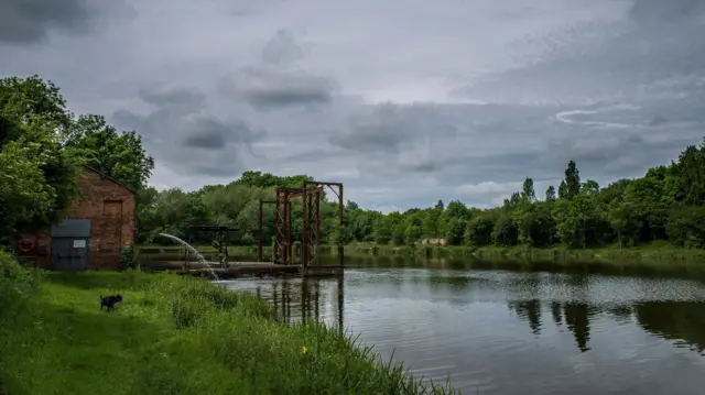 Holwell Reservoir