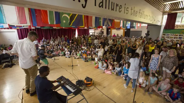 Gareth Malone and the Community choir
