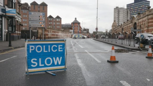 Police cordon on London Road