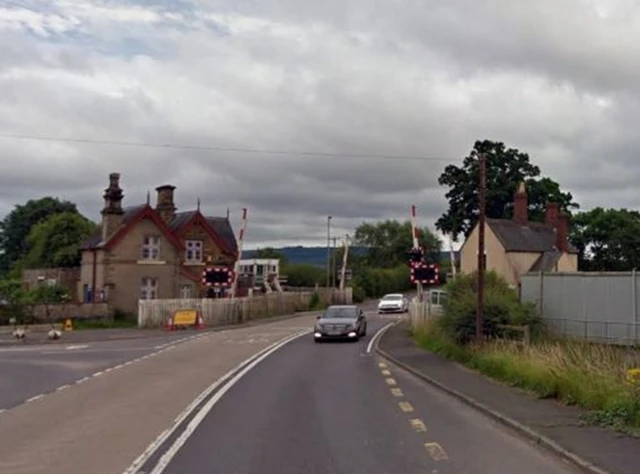 Level crossing at Onibury