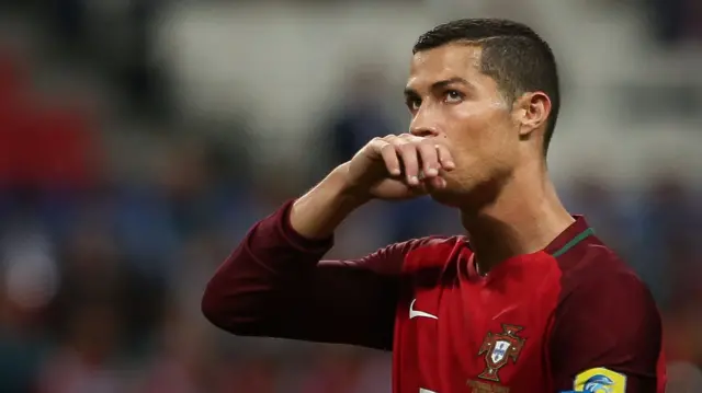 Cristiano Ronaldo reacts