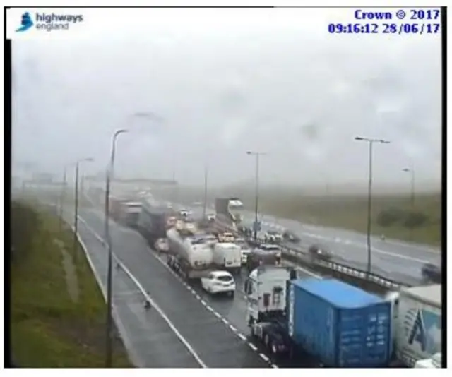 M62 Eastbound at J22