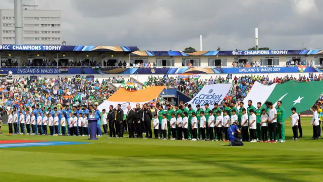 India v Pakistan national anthems