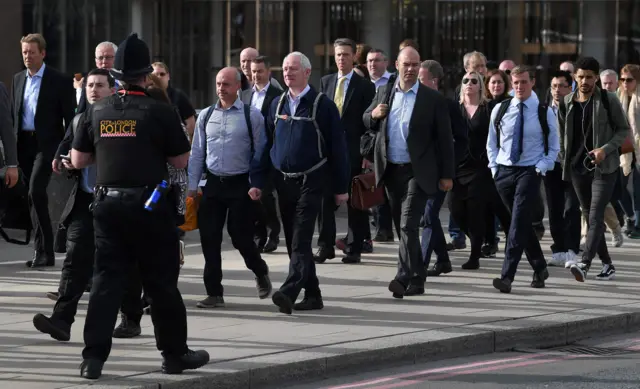 Commuters return to work