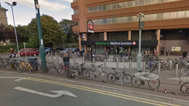 Watford Junction Railway station