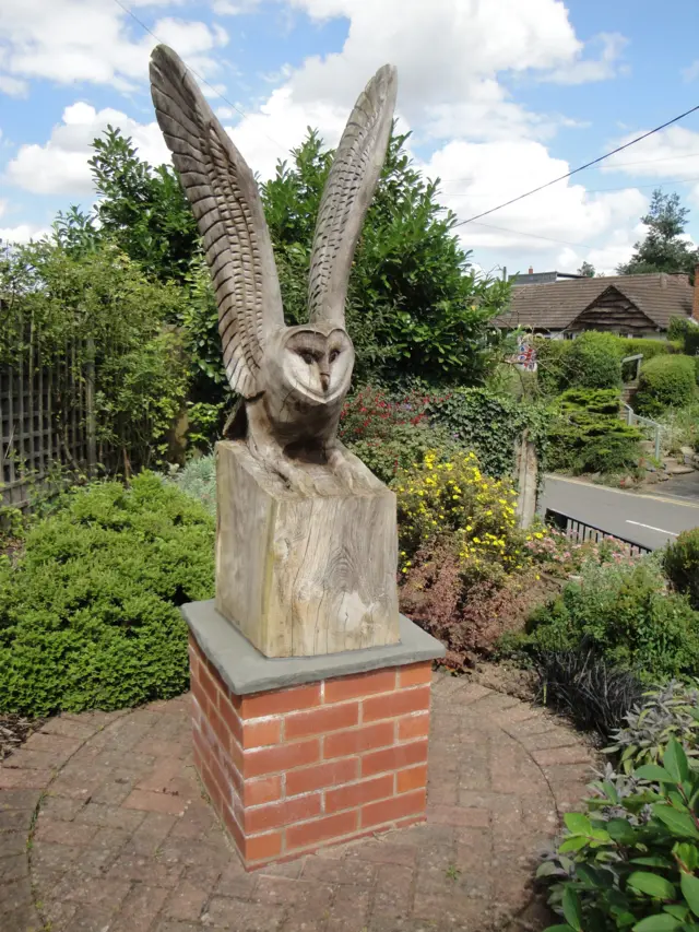 Owl sculpture