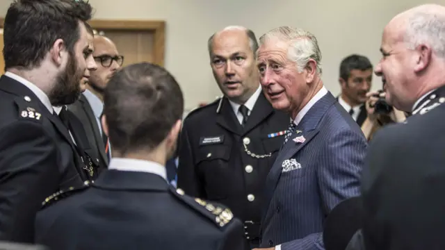Prince of Wales at Met Police Central Communications Command