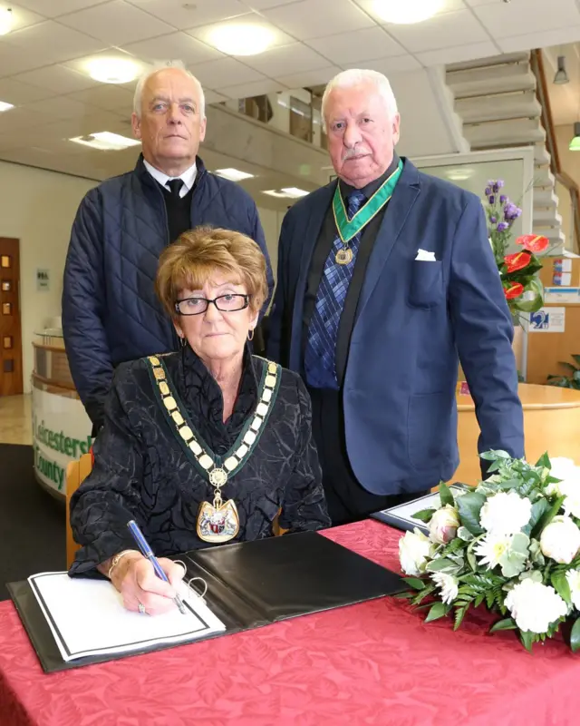 Council leader Nick Rushton and chairman Janice Richards